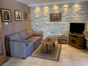 Gallery Premium 99-Apartment near Ammphiteatre